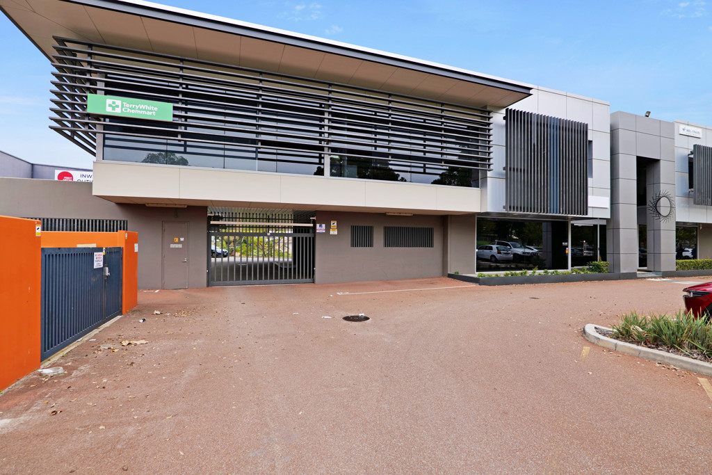 gallery image: 1/63 Knutsford Avenue, Rivervale WA