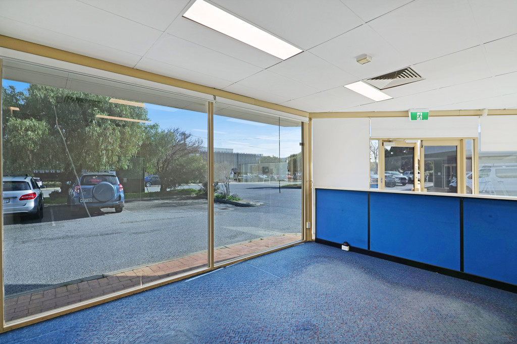 gallery image: 172 Campbell Street, Belmont WA