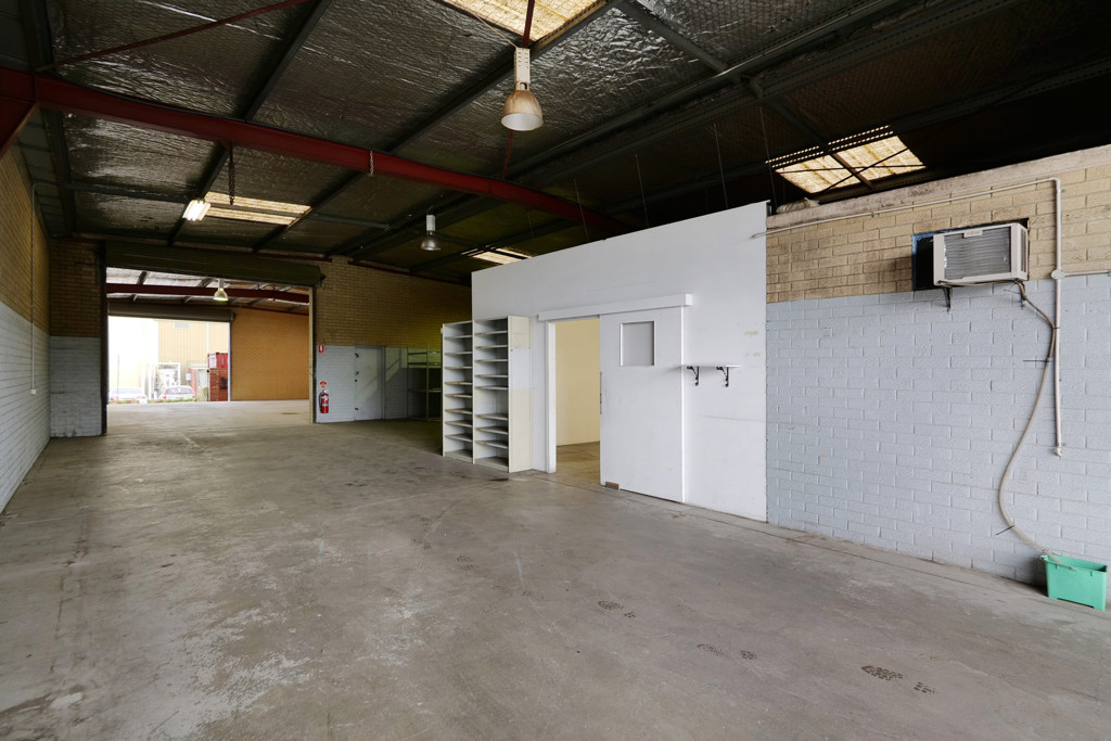 gallery image: 3/122-124 Dowd Street, Welshpool WA