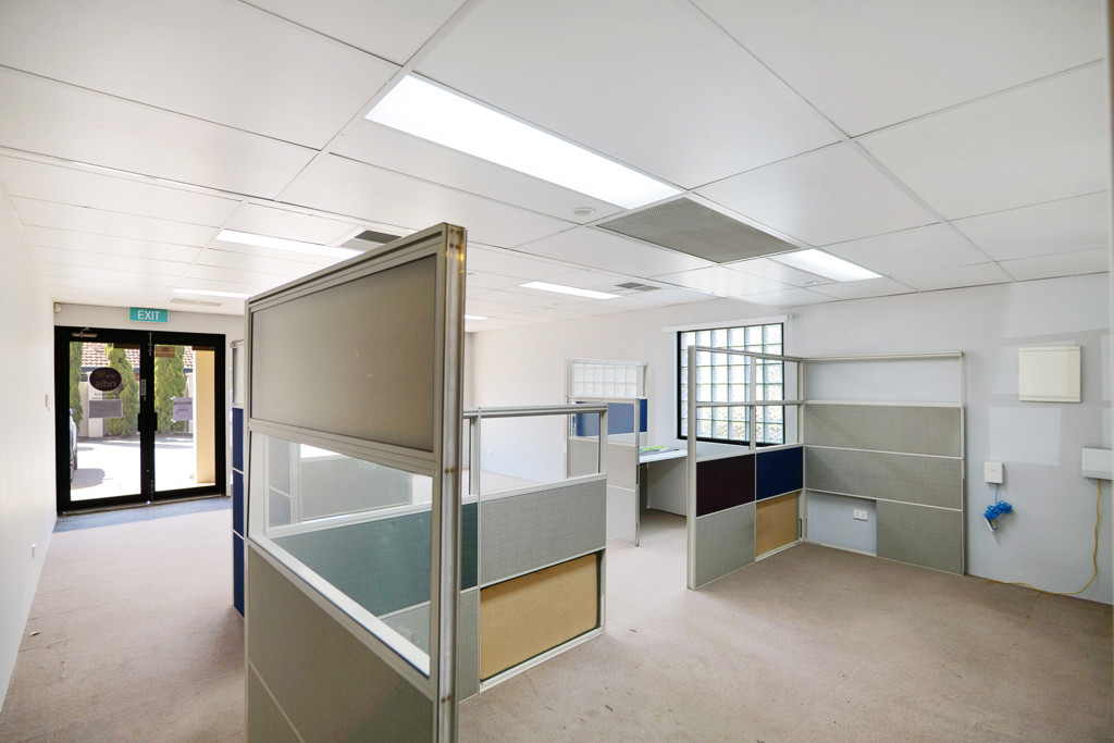 gallery image: 5/107-109 Orrong Road, Rivervale WA