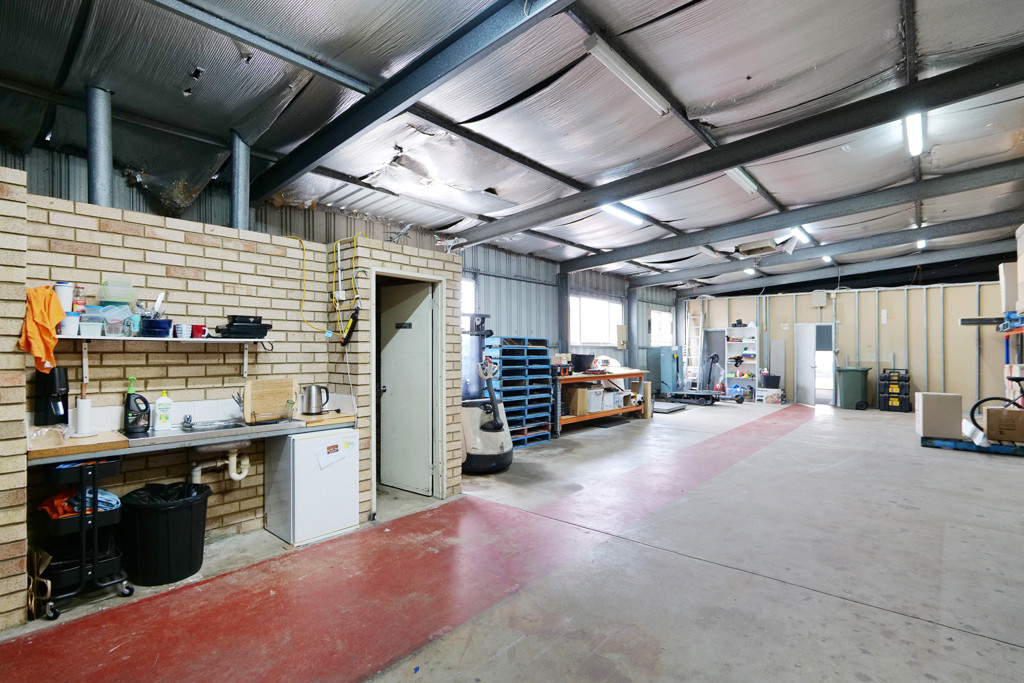 gallery image: 5/125-129 Welshpool Road, Welshpool WA