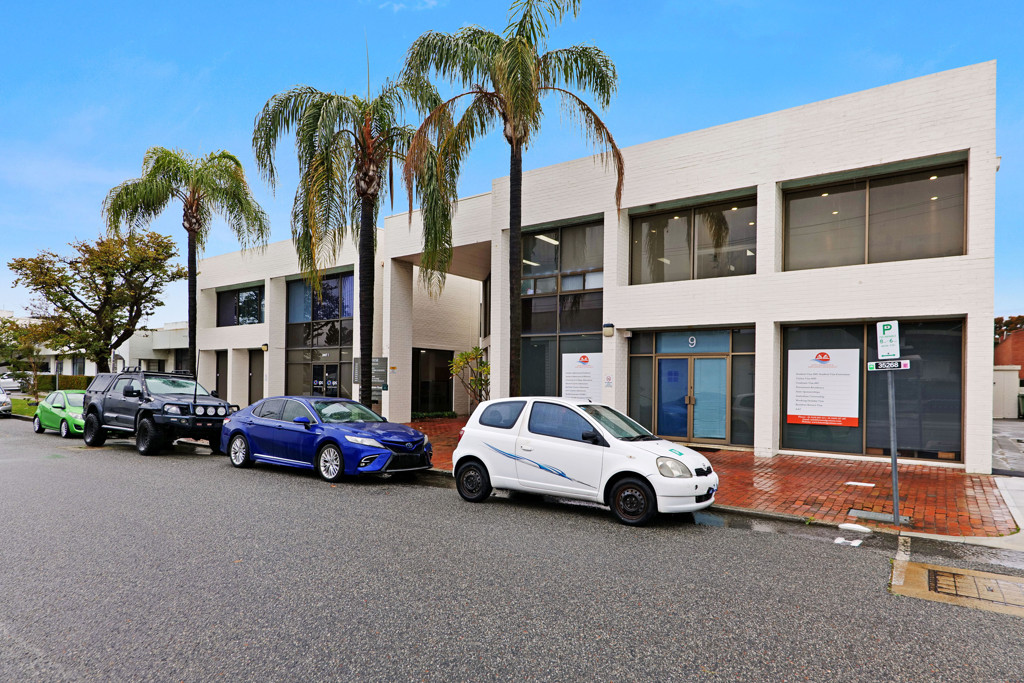 gallery image: 1/20 Twickenham Road, Burswood WA