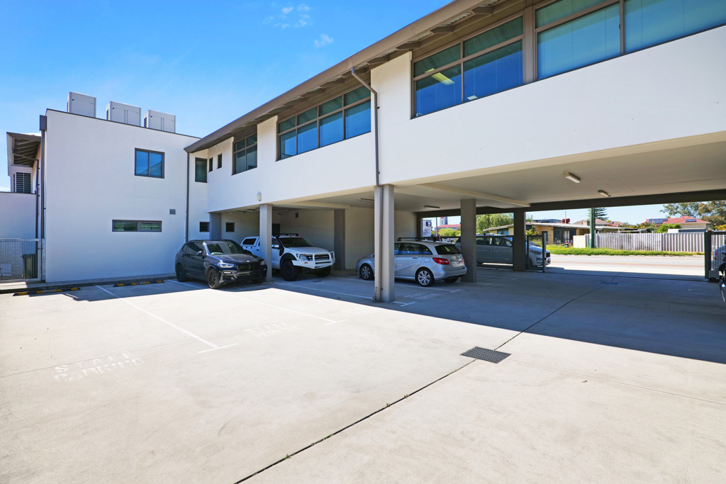 gallery image: 2/163 Wright Street, Kewdale WA