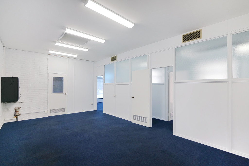gallery image: 14 Hehir Street, Belmont WA