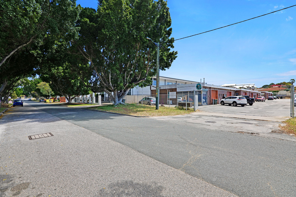 gallery image: 8/9 Milford Street, East Victoria Park WA
