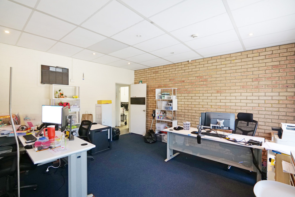 gallery image: 3/36-40 John Street, Bentley WA