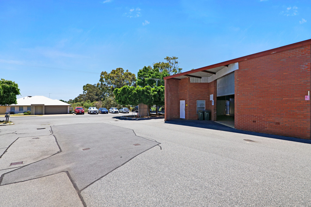 gallery image: 1/110 Briggs Street, Welshpool WA