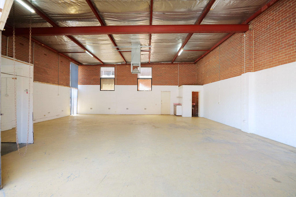 gallery image: 1/110 Briggs Street, Welshpool WA