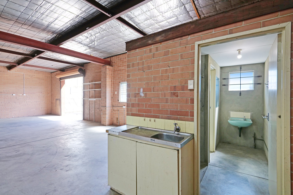 gallery image: 13/9 Milford Street, East Victoria Park WA