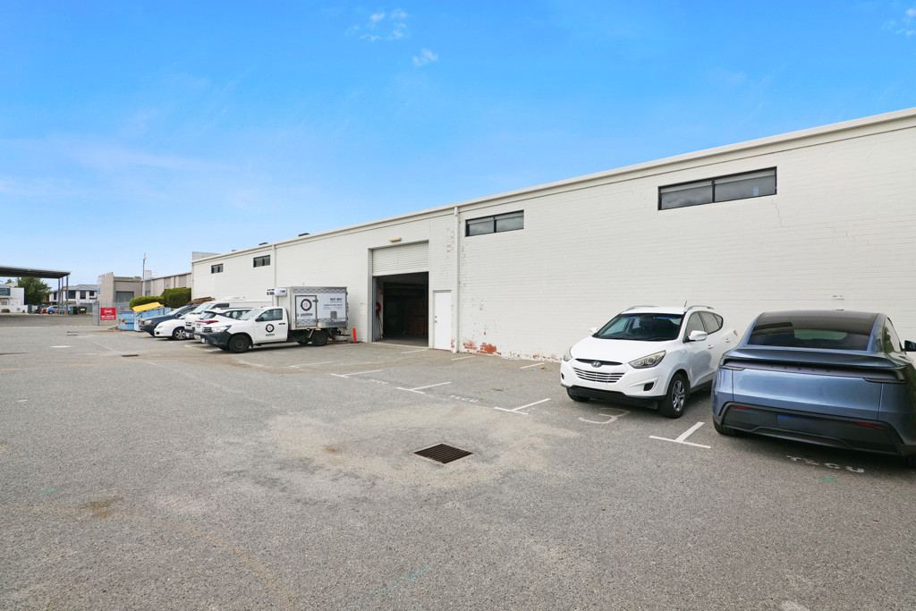 gallery image: 1/147-151 Belmont Avenue, Belmont WA