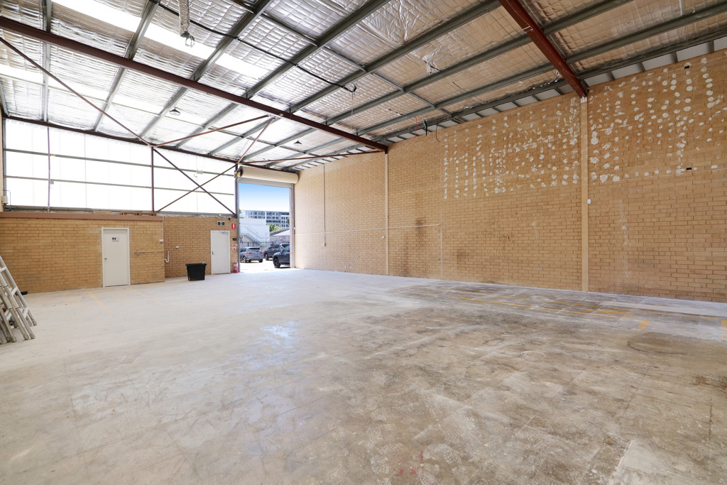 gallery image: 27 Stiles Avenue, Burswood WA