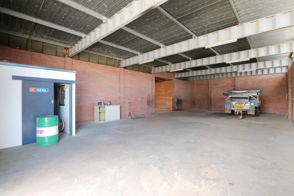 gallery image: 16 Clayton Street, Bellevue WA