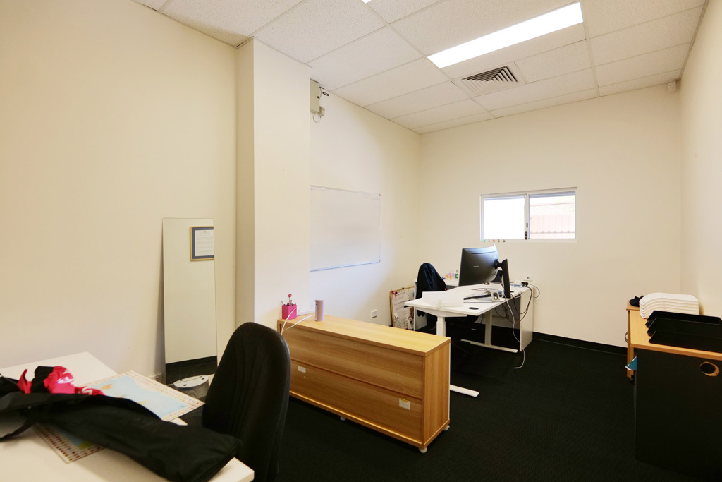 gallery image: 426-428 Albany Highway, Victoria Park WA