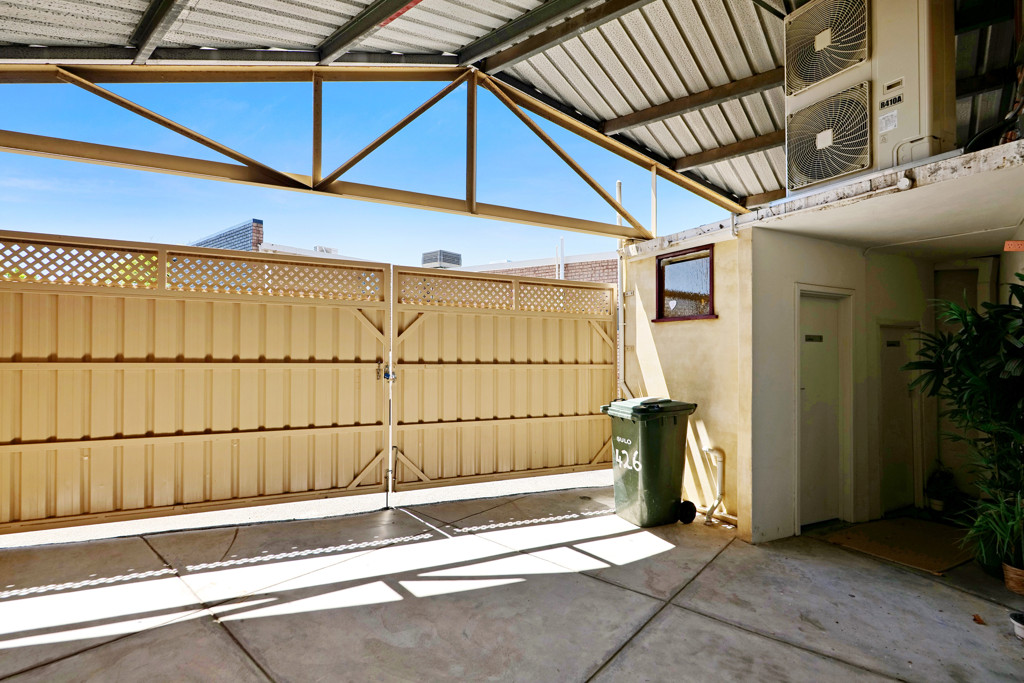 gallery image: 426-428 Albany Highway, Victoria Park WA