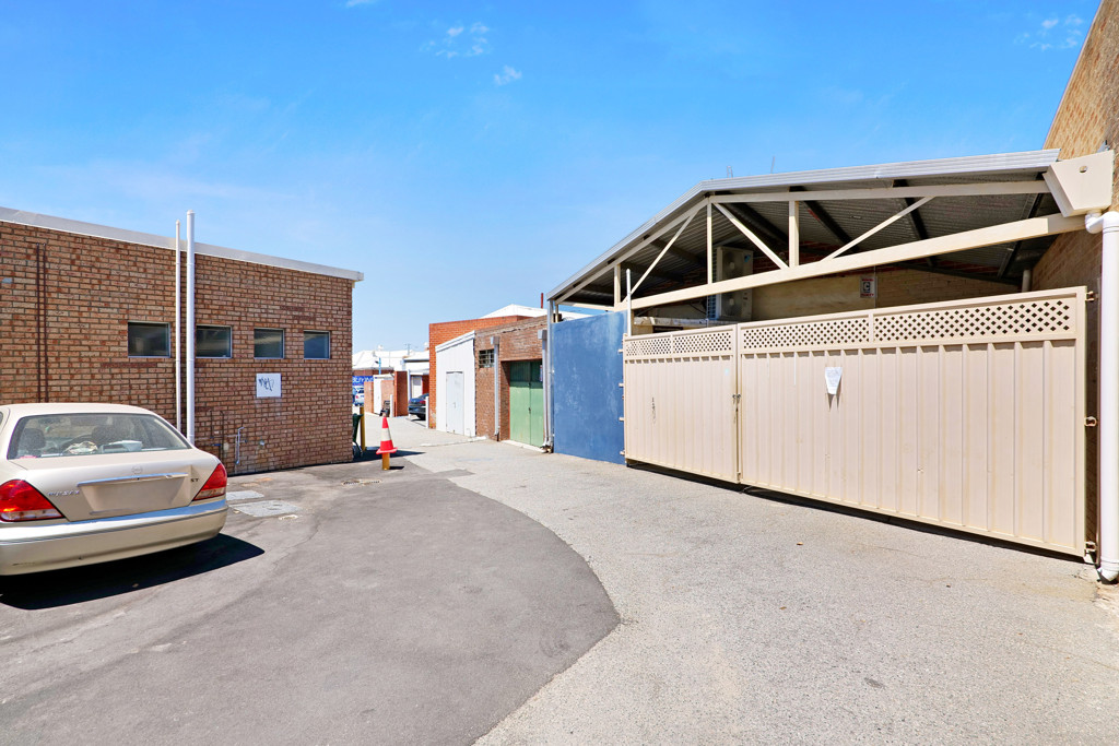 gallery image: 426-428 Albany Highway, Victoria Park WA