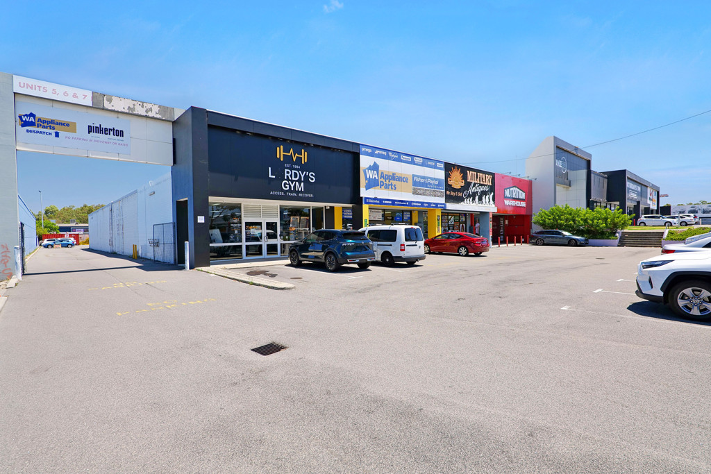 gallery image: Unit 1B/135 Russell Street, Morley WA