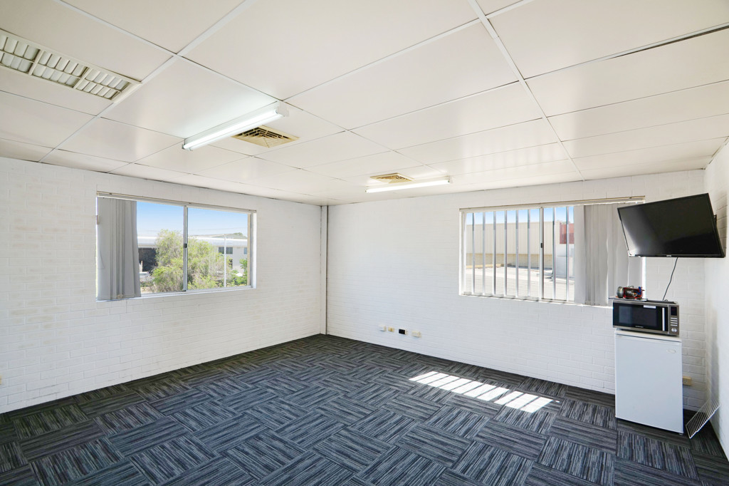 gallery image: 4 Atlas Court, Welshpool WA