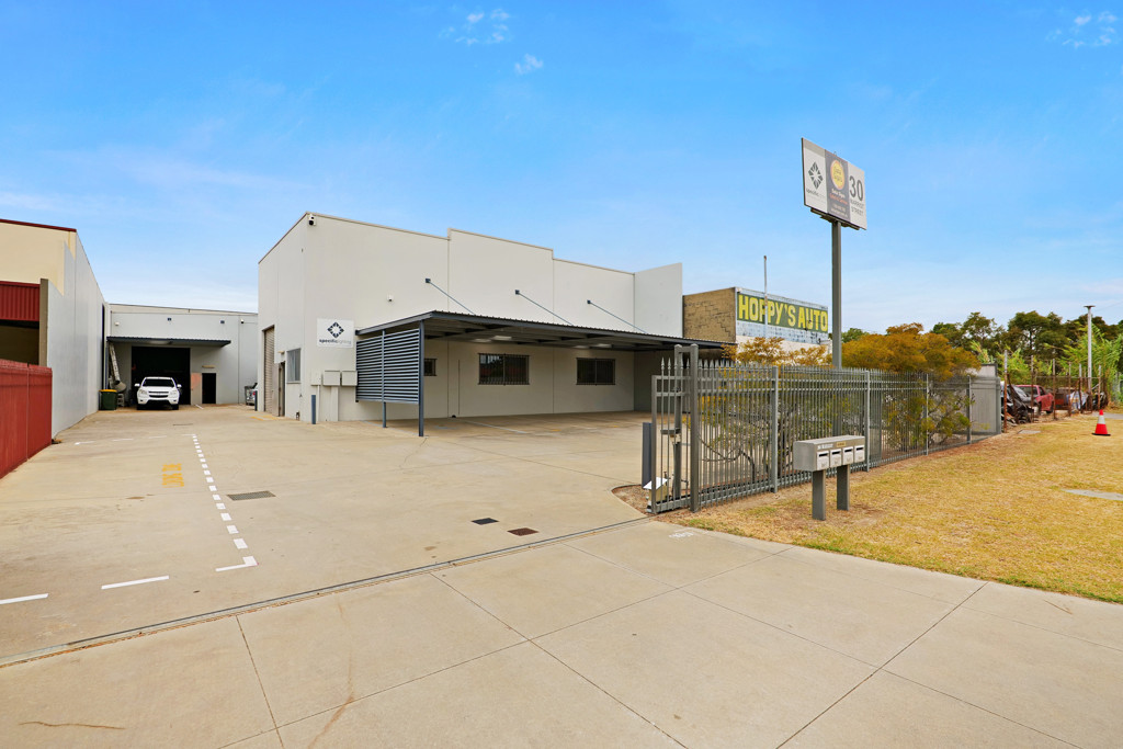 gallery image: 1/30 Marriot Street, Cannington WA