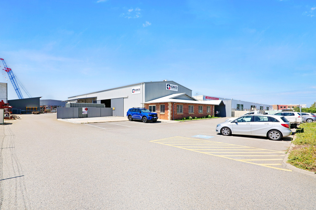 gallery image: 13 Hanson Street, Maddington WA