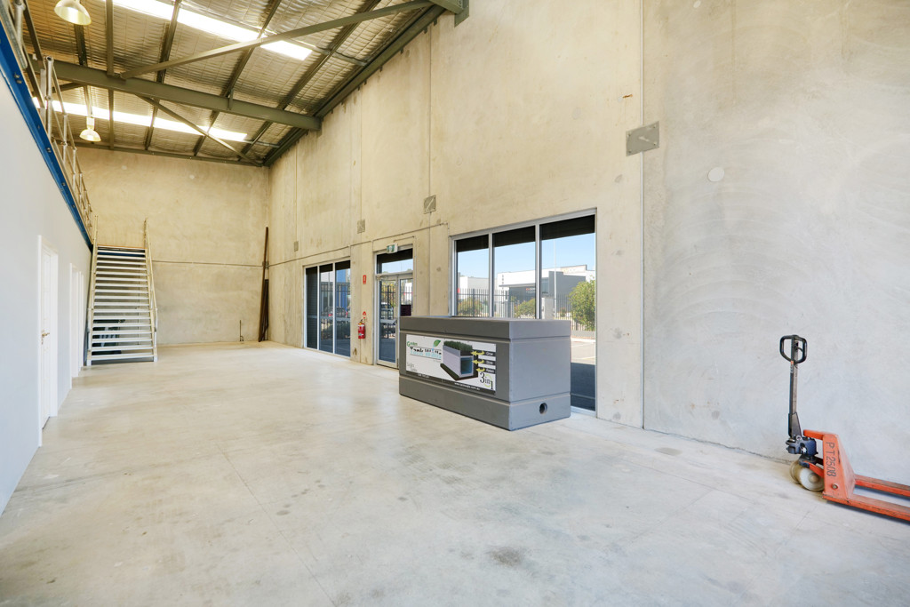 gallery image: 1/11 Alex Wood Drive, Forrestdale WA