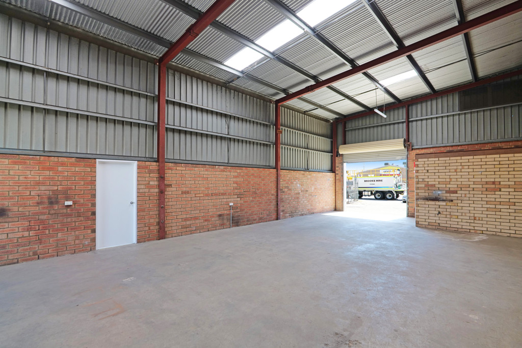 gallery image: 39 Hogarth Street, Cannington WA