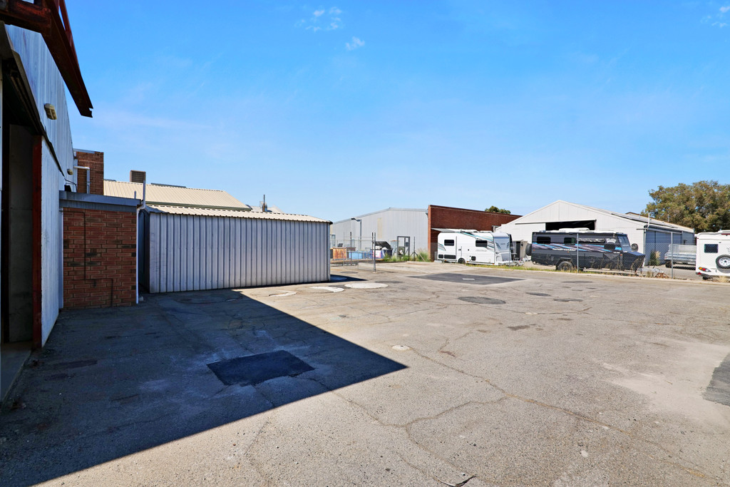 gallery image: 39 Hogarth Street, Cannington WA