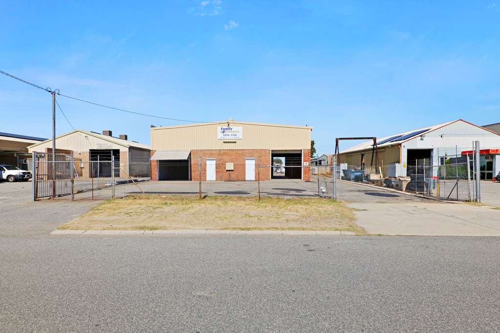 gallery image: 39 Hogarth Street, Cannington WA