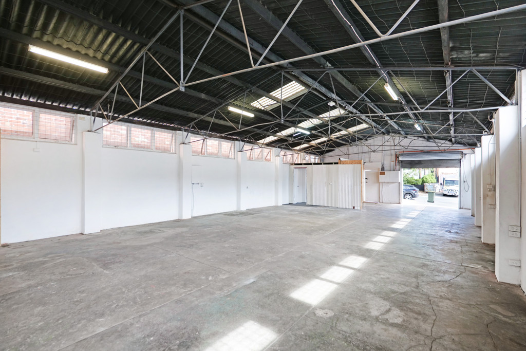 gallery image: 14 Claude Street, Burswood WA