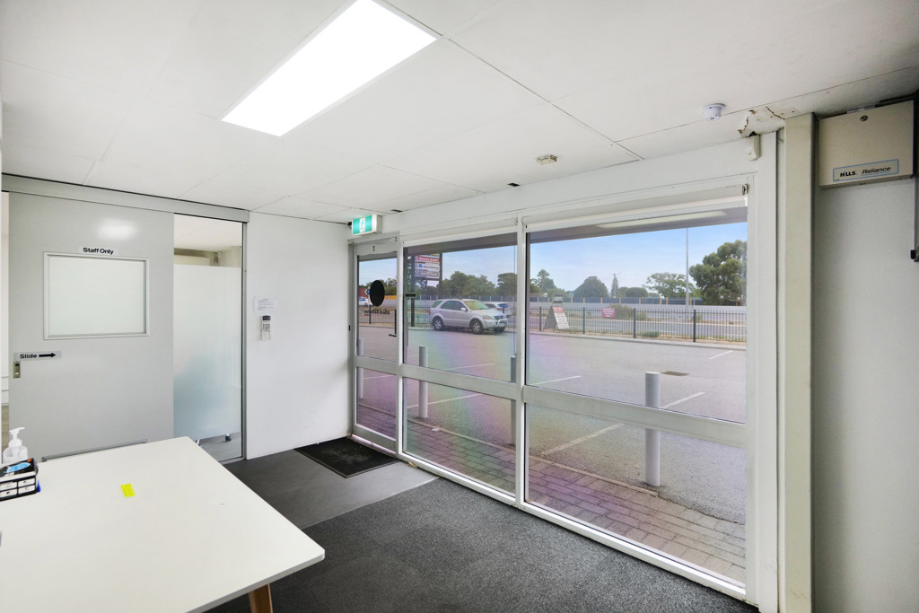 gallery image: 2/1 Burchell Way, Kewdale WA