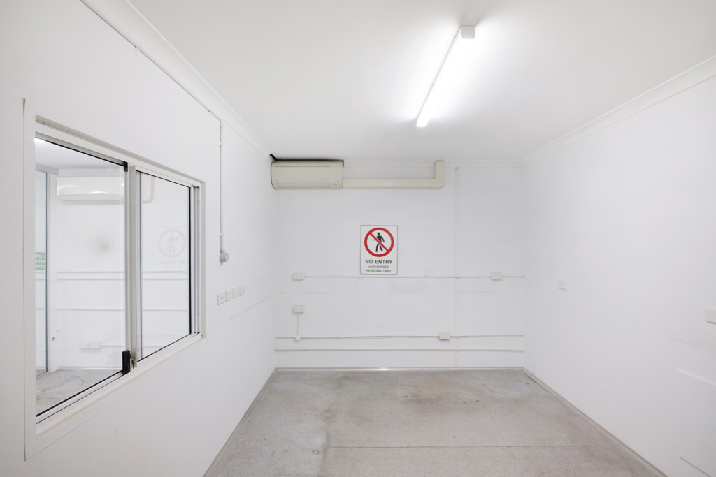 gallery image: 2/1 Burchell Way, Kewdale WA