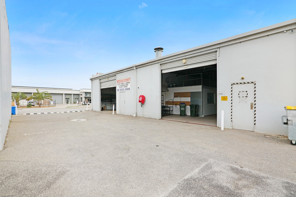 gallery image: 2/1 Burchell Way, Kewdale WA