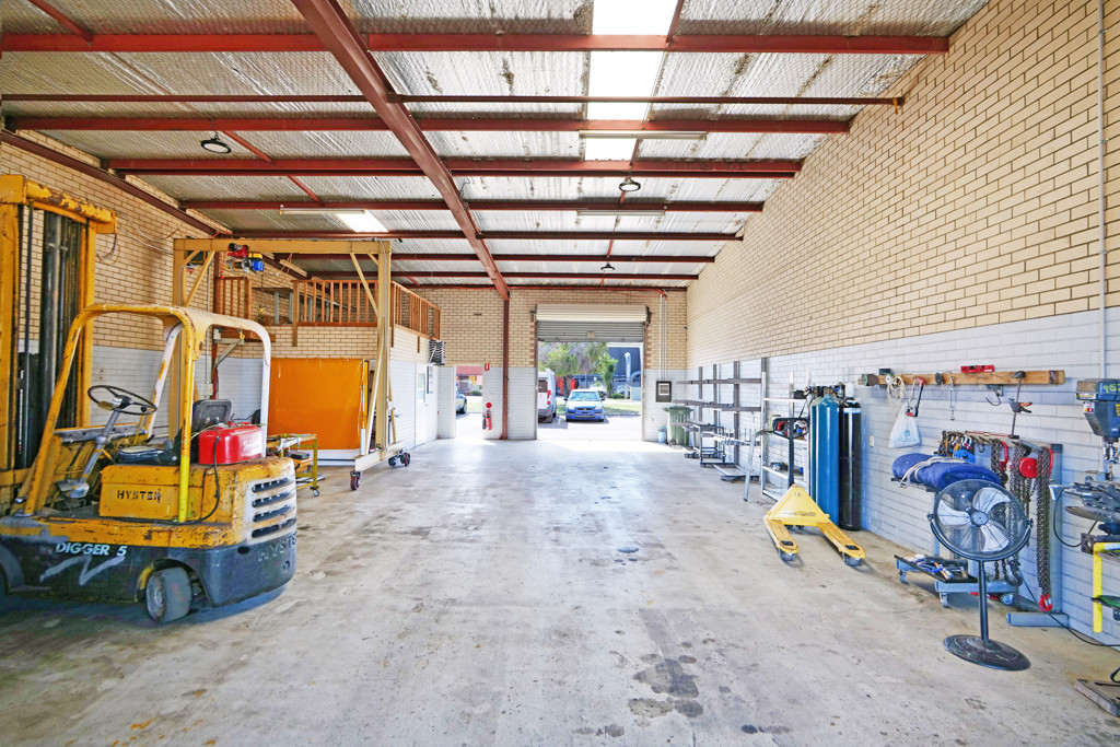 gallery image: 5/64 McDowell Street, Welshpool WA