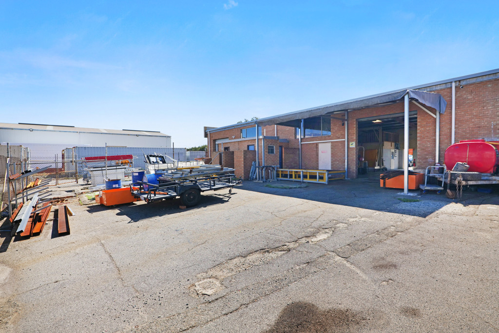 gallery image: 5/64 McDowell Street, Welshpool WA