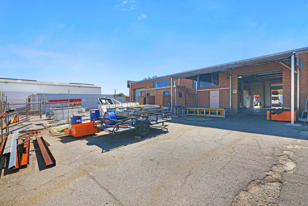 gallery image: 5/64 McDowell Street, Welshpool WA