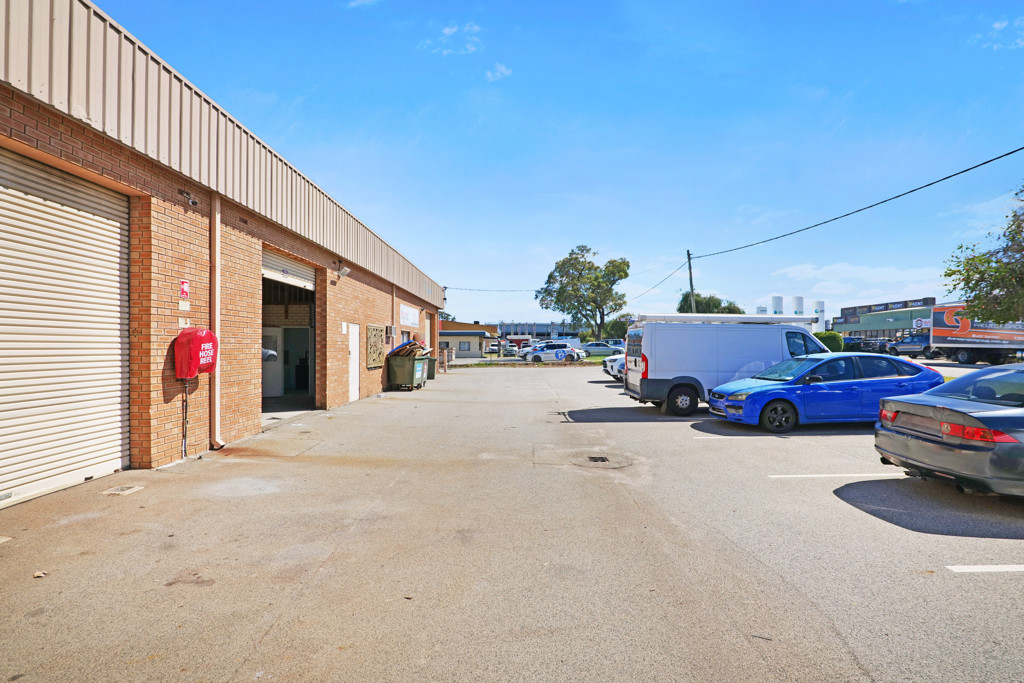 gallery image: 5/64 McDowell Street, Welshpool WA