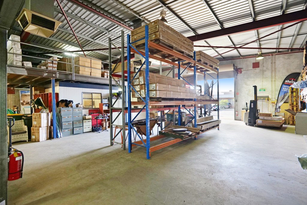 gallery image: 12 Coney Drive, Kewdale WA