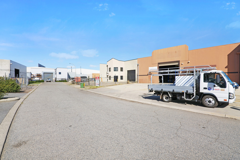 gallery image: 12 Coney Drive, Kewdale WA