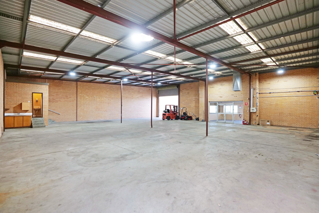 gallery image: 9 Burwash Place, Maddington WA