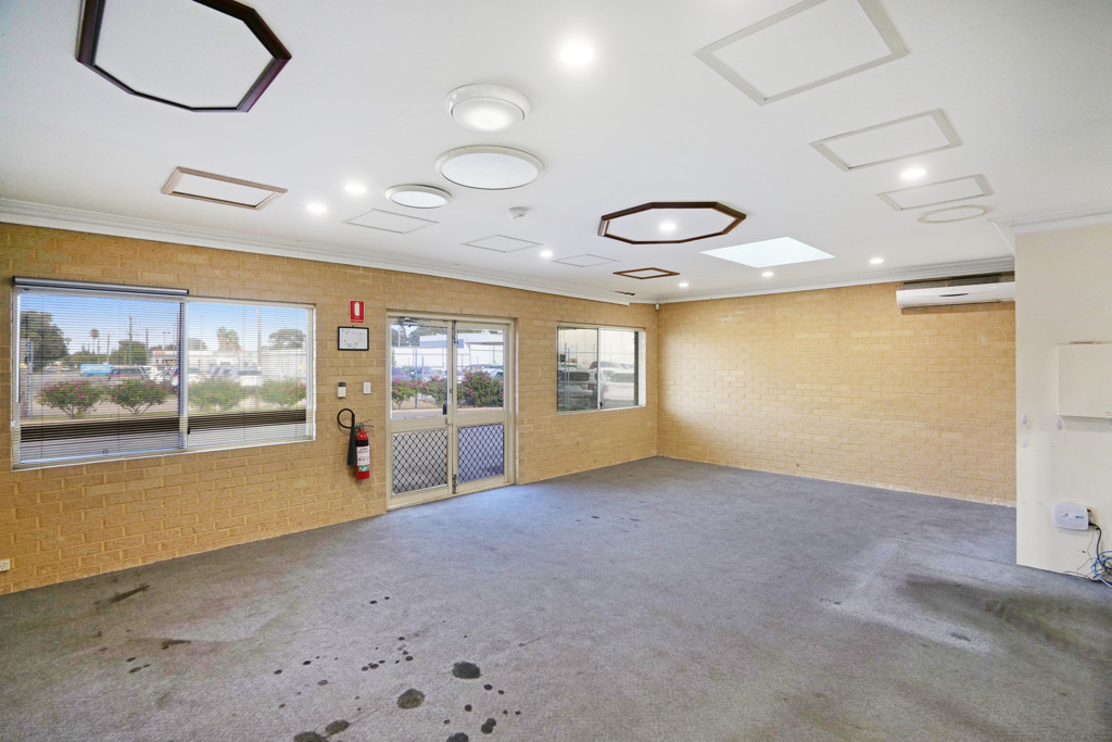 gallery image: 9 Burwash Place, Maddington WA