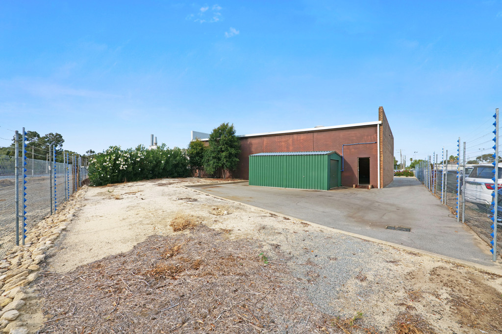 gallery image: 9 Burwash Place, Maddington WA