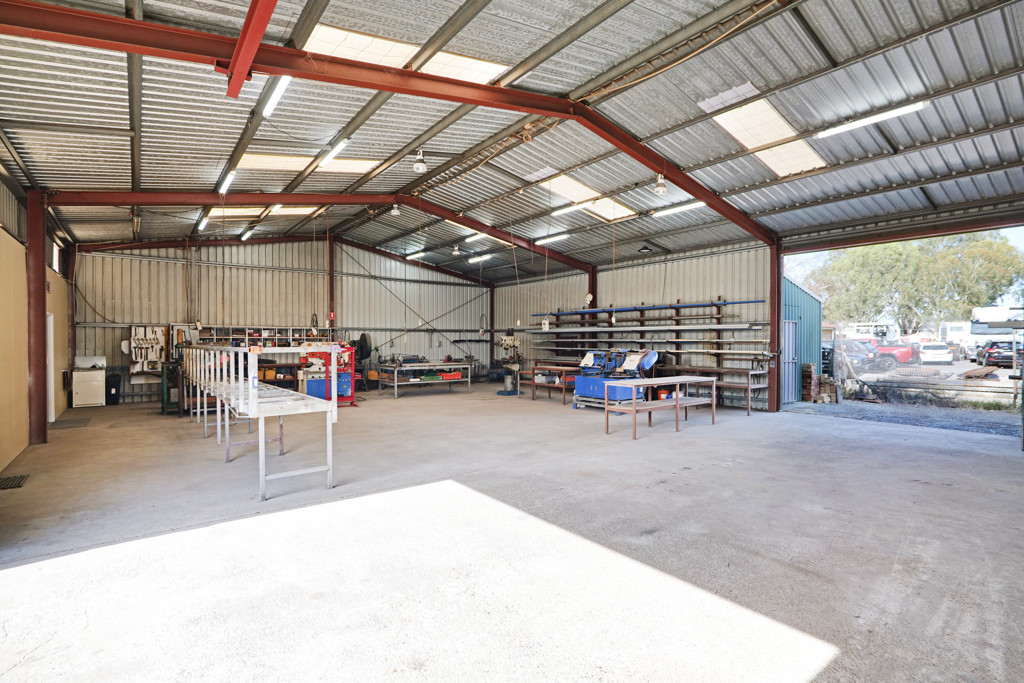 gallery image: 42 Austin Avenue, Kenwick WA