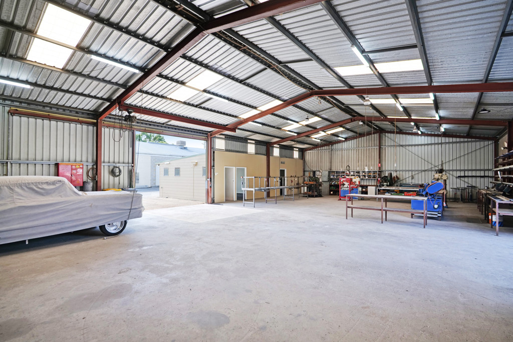 gallery image: 42 Austin Avenue, Kenwick WA