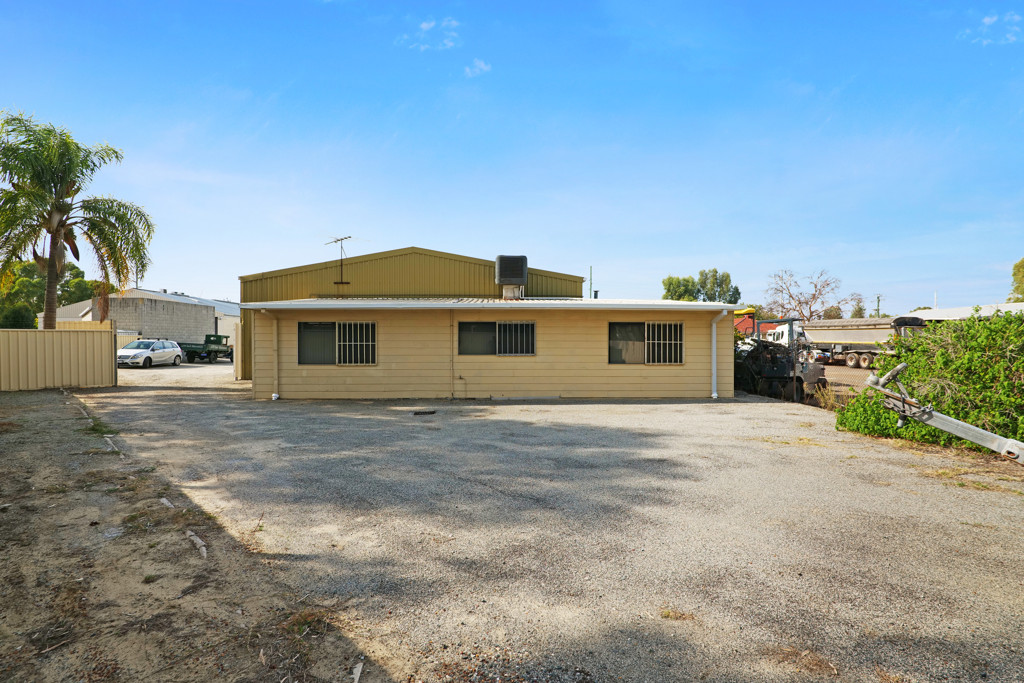 gallery image: 42 Austin Avenue, Kenwick WA