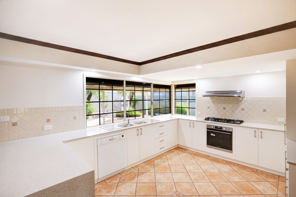 gallery image: 42 Austin Avenue, Kenwick WA