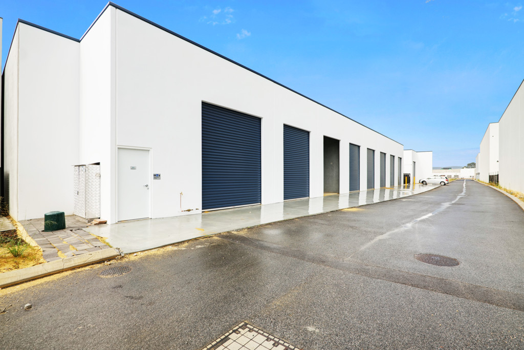 gallery image: Unit 3/8 Archimedes Drive, Forrestdale WA