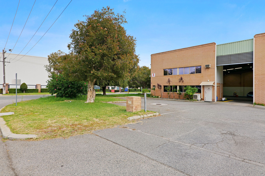 gallery image: 1 McDermott Street, Welshpool WA