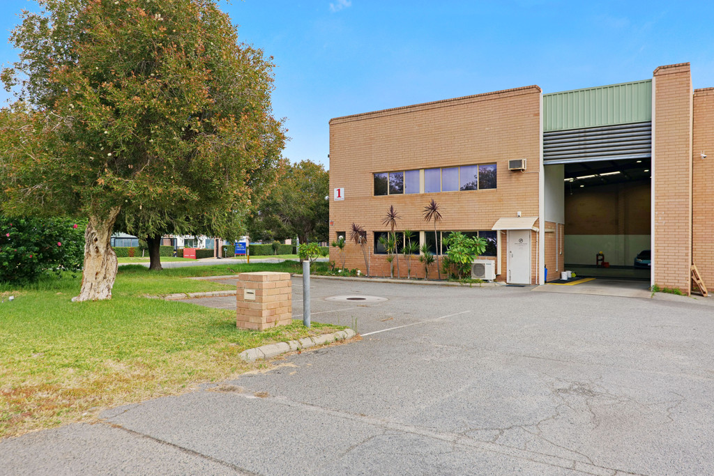 gallery image: 1 McDermott Street, Welshpool WA