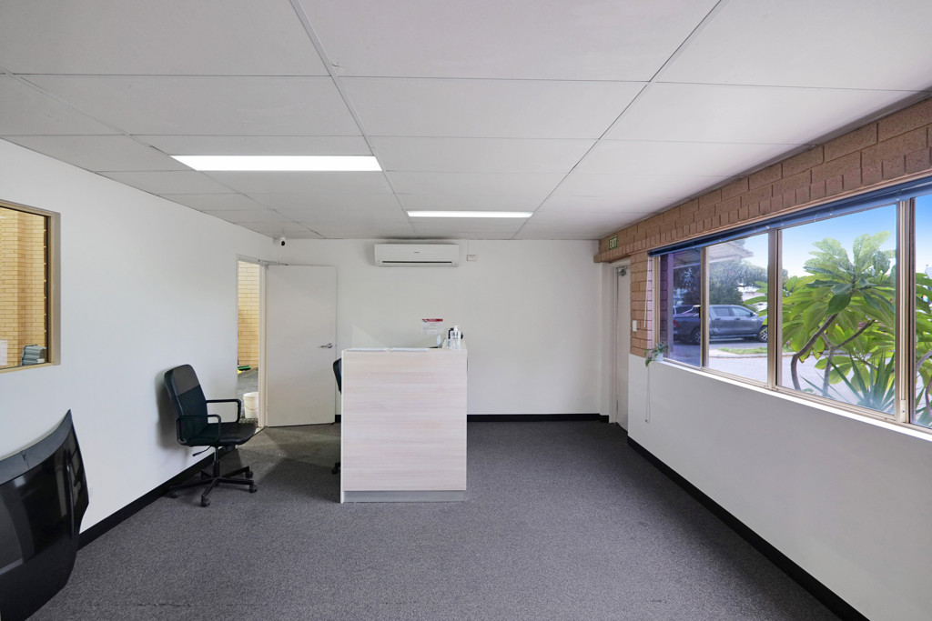 gallery image: 1 McDermott Street, Welshpool WA