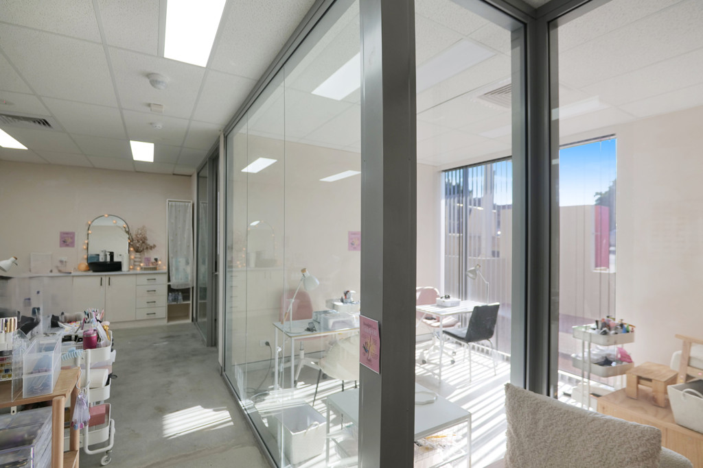 gallery image: 1/353 Shepperton Road, East Victoria Park WA
