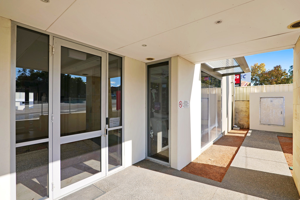 gallery image: 1/353 Shepperton Road, East Victoria Park WA